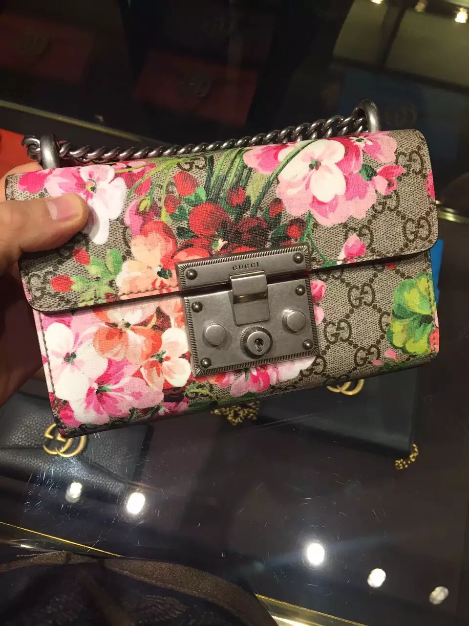 Real Gucci Padlock GG Supreme Shoulder Bag 409487